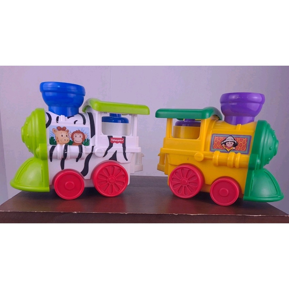 Fisher Price Little People ZOO Zebra Engine And Other Zoo Train